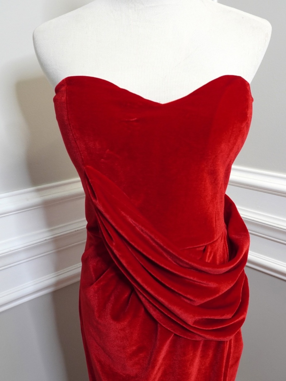 Elegant Burgundy Velvet Sheath/Column One Shoulder Maxi Dress - Picture 6 of 9